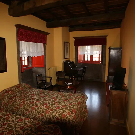 Casa Grande De Rosende מלון Sober