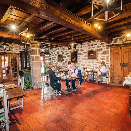 Hotel Casa Grande De Rosende 3*